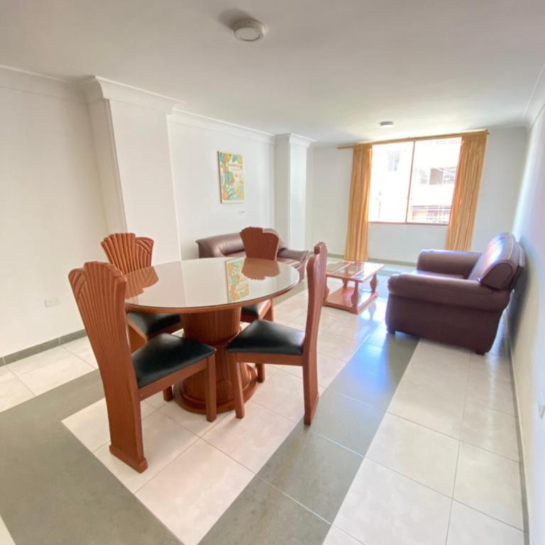 Gran Hotel Cali - Apartamento Deluxe - 13