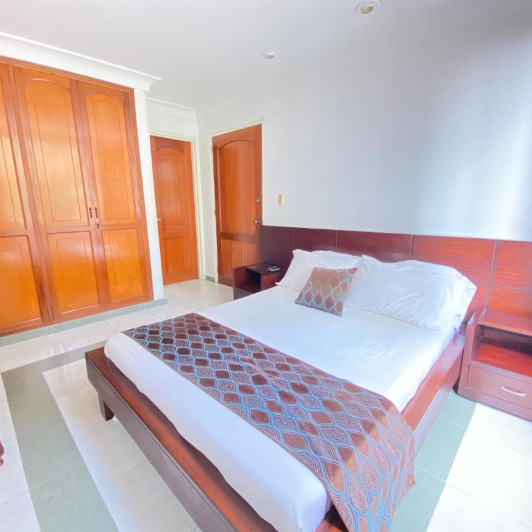 Gran Hotel Cali - Apartamento Deluxe - 21