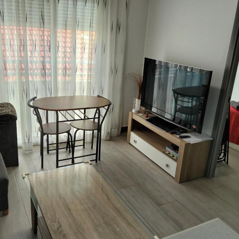 4 dormitorios en casa completa - Four-Bedroom Deluxe Apartment - 3