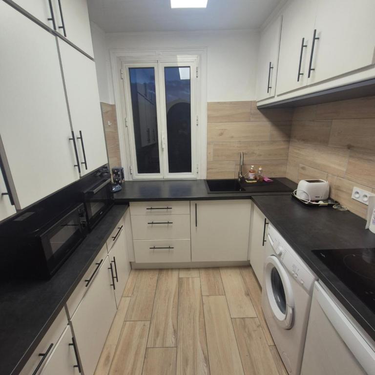 Appartement classé 2 étoiles, 2 chambres, rénové, climatisé - Two-Bedroom Apartment - 1