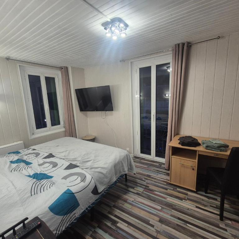 Appartement classé 2 étoiles, 2 chambres, rénové, climatisé - Two-Bedroom Apartment - 3