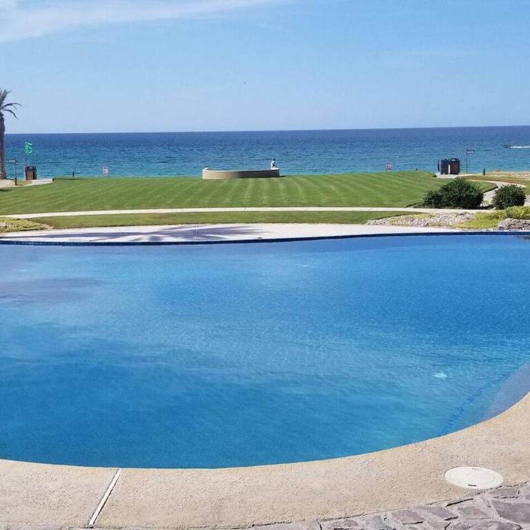 3BR Villa w/ Rooftop Sea Views Steps to Beach - Villa - 15