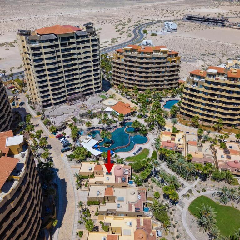 3BR Villa w/ Rooftop Sea Views Steps to Beach - Villa - 49