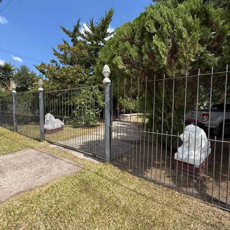 Doble casa con piscina en Gualeguaychú - Casa de 2 dormitorios - 92