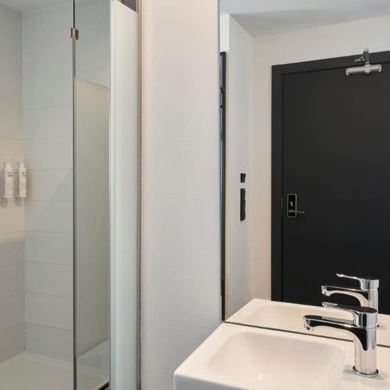 Four Points Flex by Sheraton Malaga Centre - Habitación Doble Estándar - 2 camas - 7