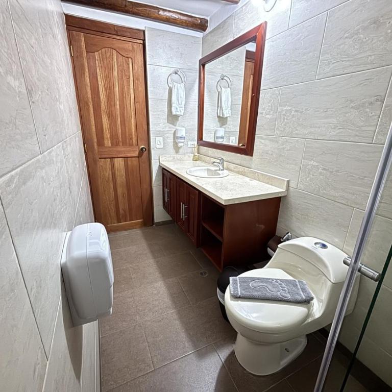 Hotel Boutique Cenit - King Suite with Spa Bath - 10