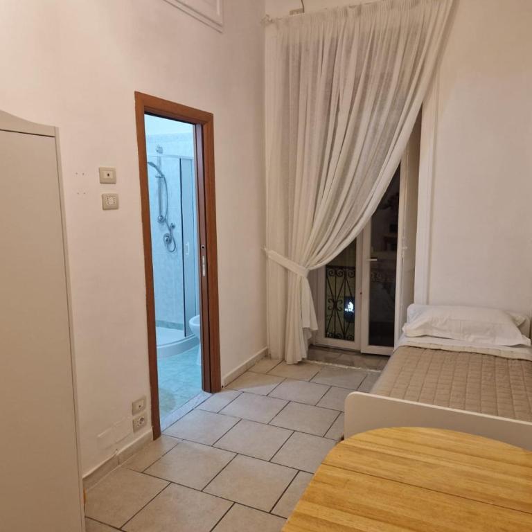 Dimora Dodici - Camera Singola con Bagno Privato - 2