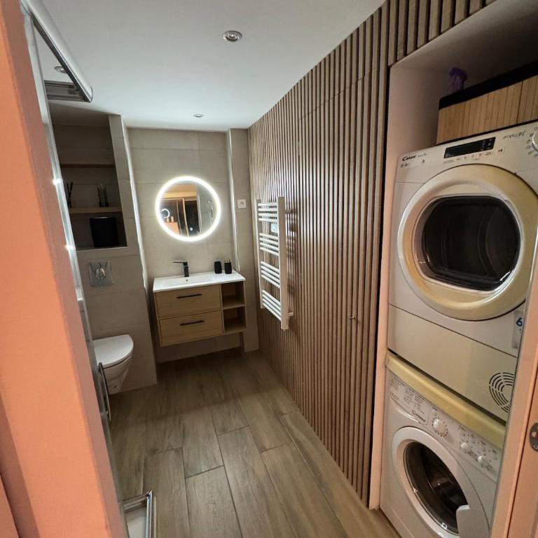 Perle Dazur Jacuzzi Suite Parking Prive 5min Mer - Apartamento de 1 dormitorio - 12