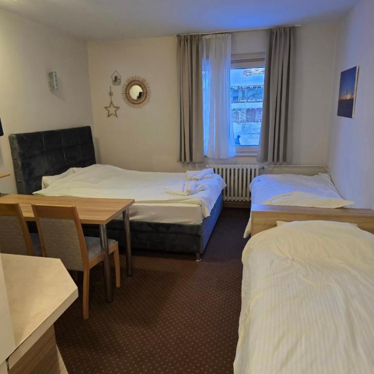 Centar slope apartman - Room #1581347902 - 4