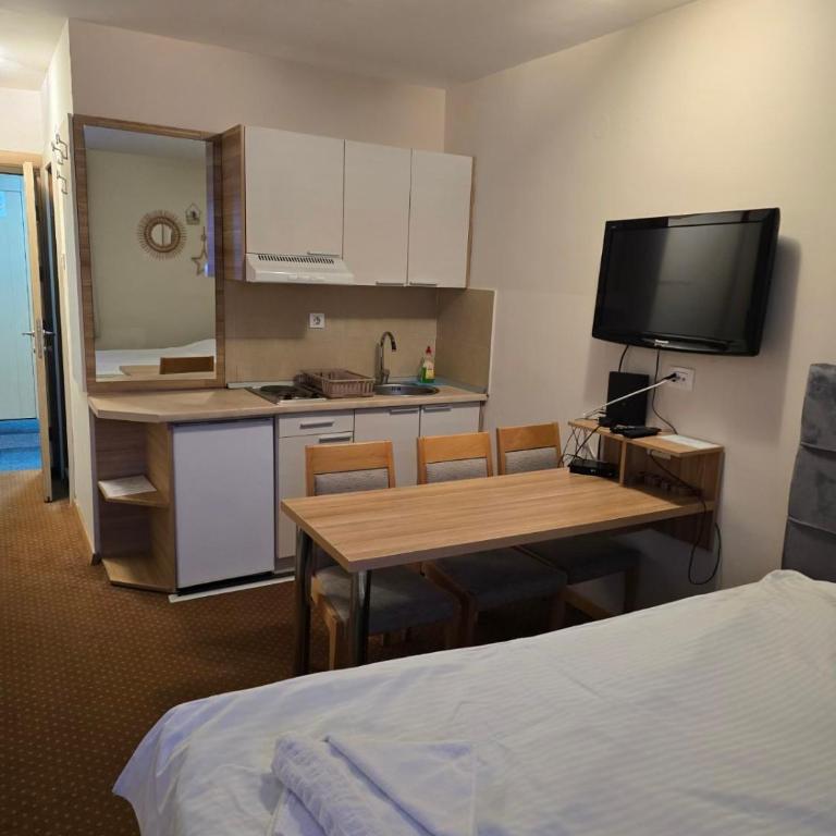 Centar slope apartman - Room #1581347902 - 5