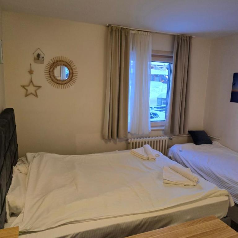 Centar slope apartman - Room #1581347902 - 7