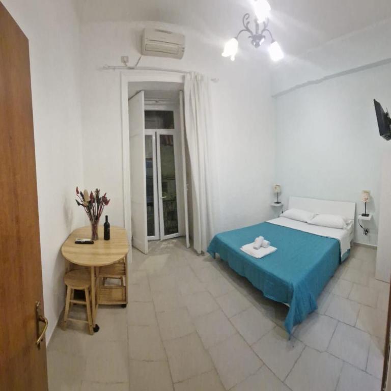 Dimora Dodici - Camera Matrimoniale con Bagno Privato - 5