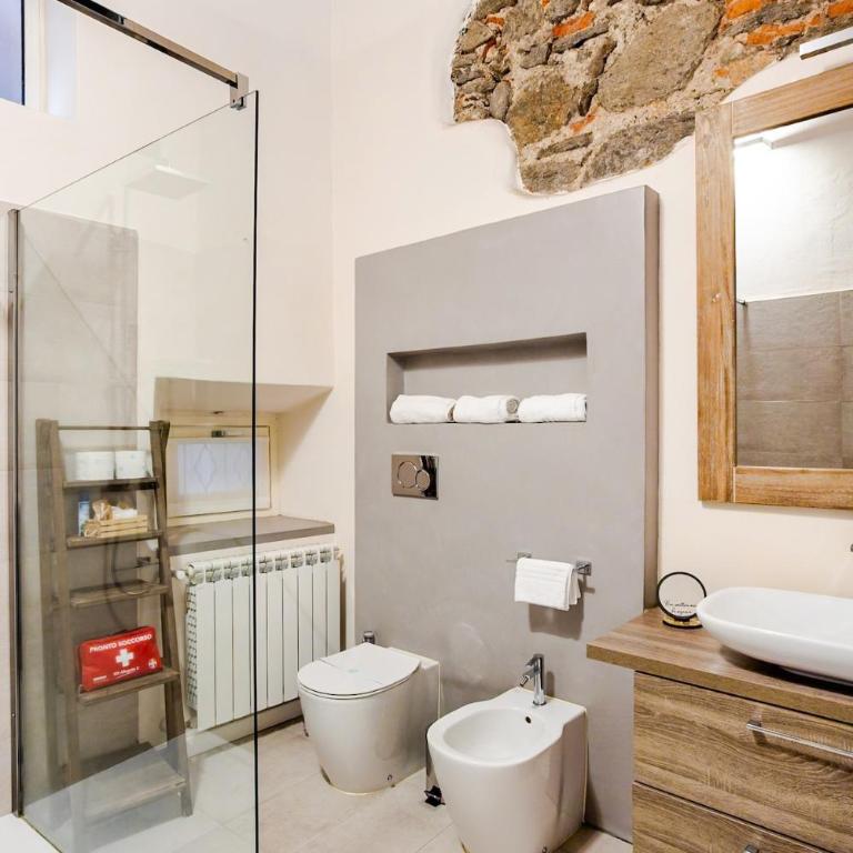 Kindness Art Apartment Arona Historic Center 110sqm Private Parking - Appartamento con 2 Camere da Letto - 16