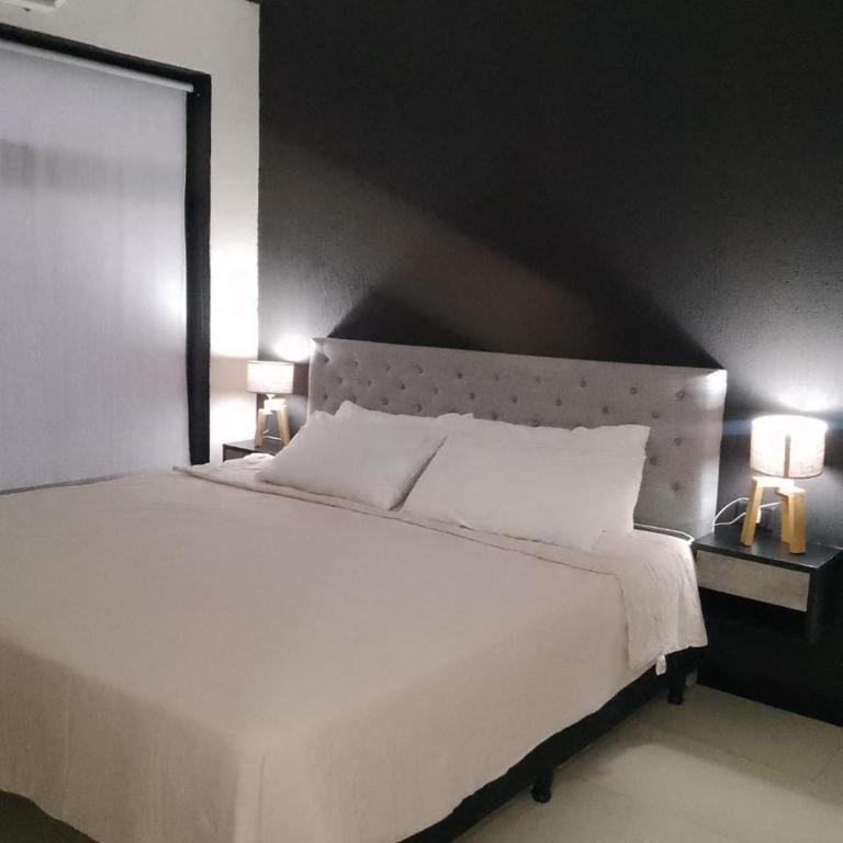 yinyang - Room #1583292901 - 14