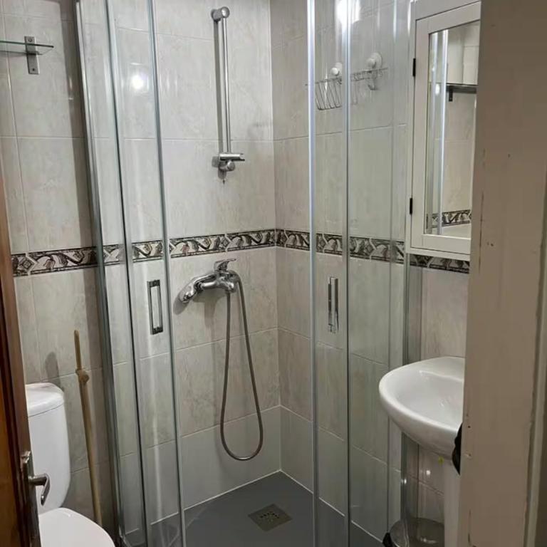 Studio for two close to Las Canteras - Estudio - 13