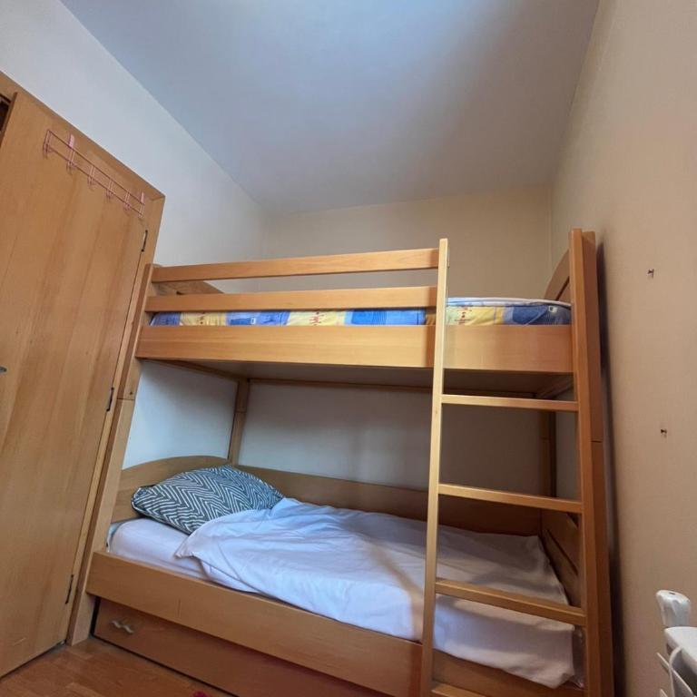 Close to slope Vila Bjanka - Room #1583316301 - 2