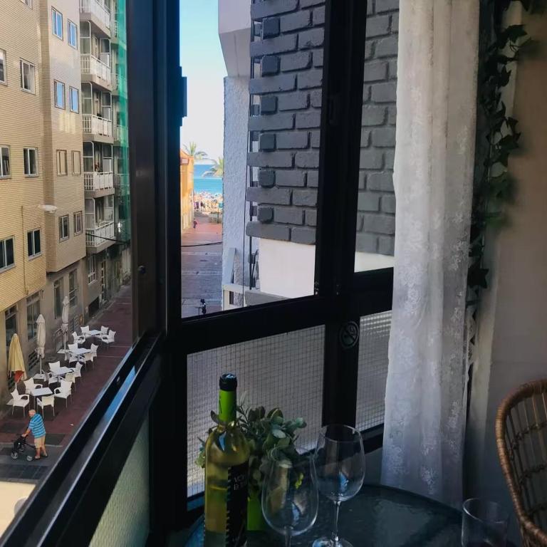 Studio for two close to Las Canteras - Estudio - 1