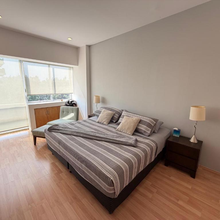 Hermoso y amplio departamento 2 Recamaras - Two-Bedroom Superior Apartment - 1