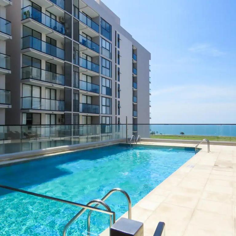Apto de Lujo Frente al Mar con Piscina - Two-Bedroom Apartment - 9