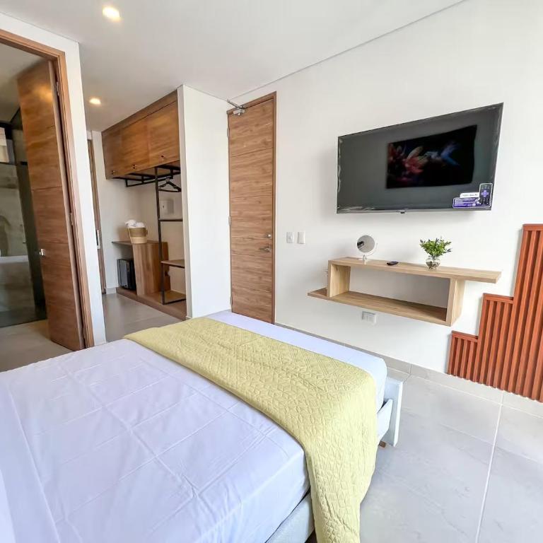 Apto de Lujo Frente al Mar con Piscina - Two-Bedroom Apartment - 6