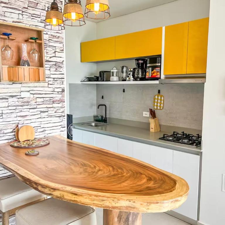 Apto de Lujo Frente al Mar con Piscina - Two-Bedroom Apartment - 30