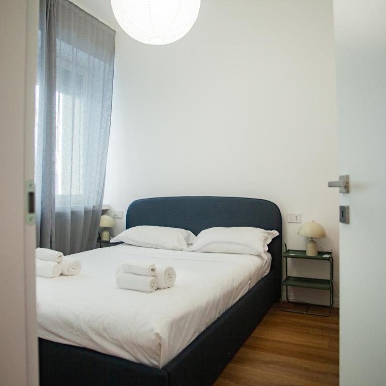 Spacious Design Apartment Central Milan - Deluxe Apartment - 10