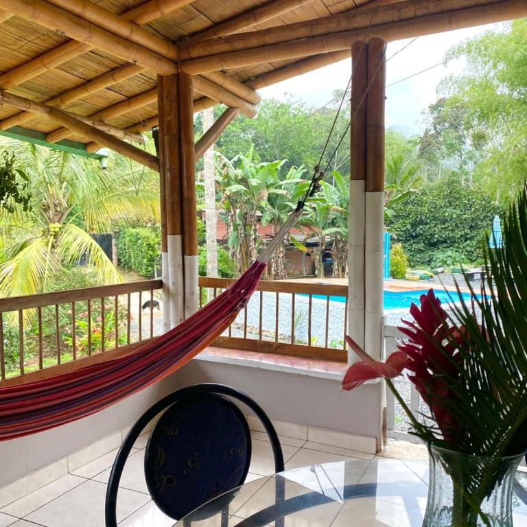 Casa campestre con piscina privada 20 personas - Four-Bedroom House - 1