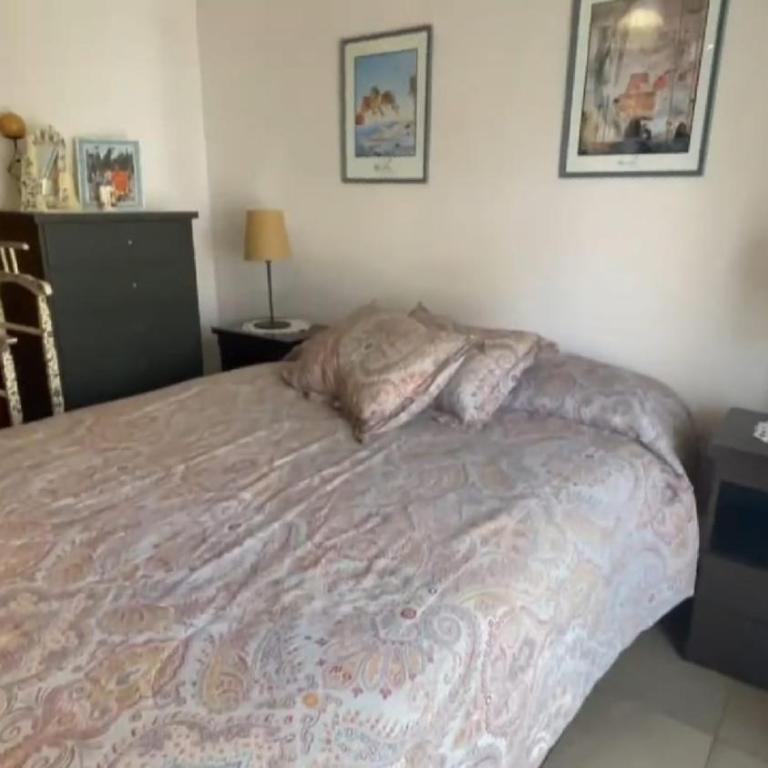 Hogar de familia - Room #1583341101 - 6