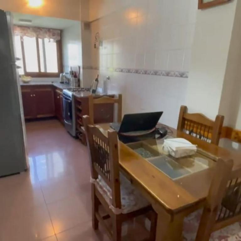 Hogar de familia - Room #1583341101 - 8