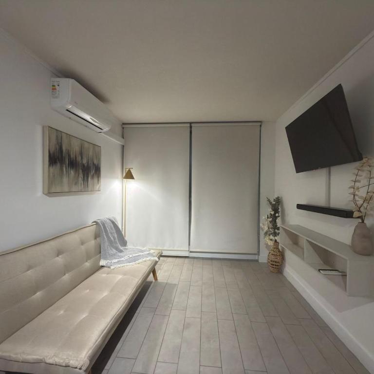 Close to the Metro Santa Ana - Apartamento de 3 dormitorios - 1