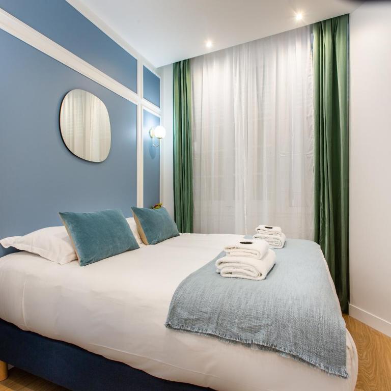 Beautiful apartment - 4BR 10P - Rue des Martyrs - Appartement 4 Chambres - 12