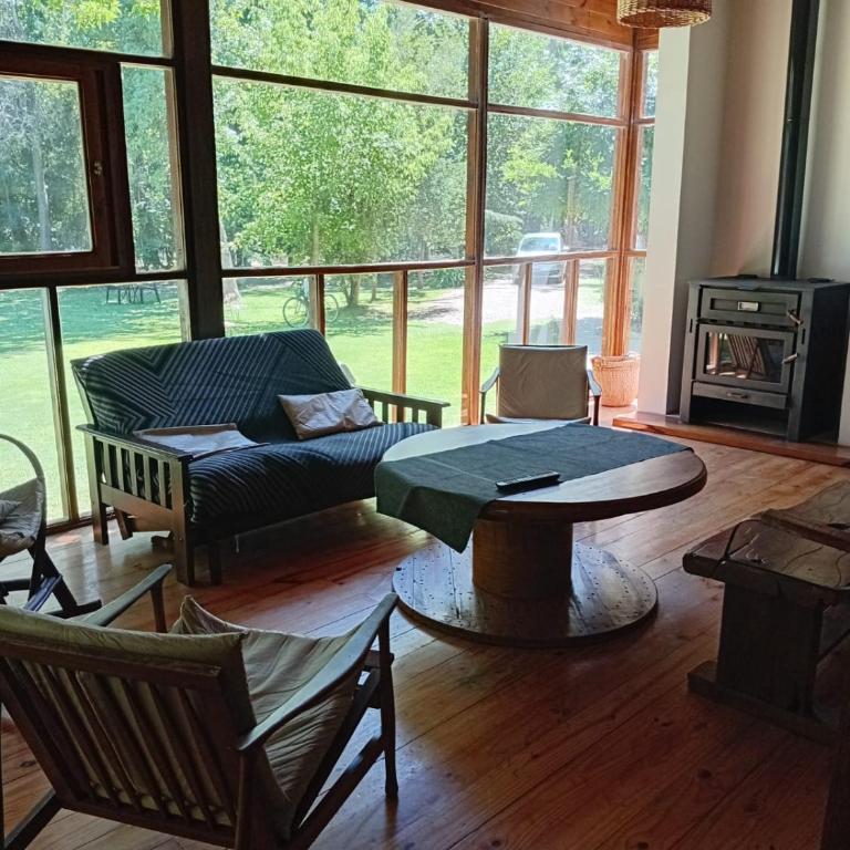 Excelente Casa Quinta Los Bosquecitos - Brandsen - Three-Bedroom House - 2
