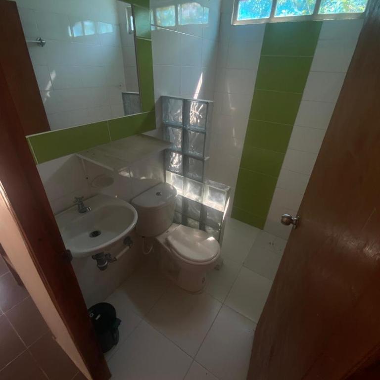 Apartaestudio con balcón cerca al mar - Apartamento de 1 dormitorio - 2