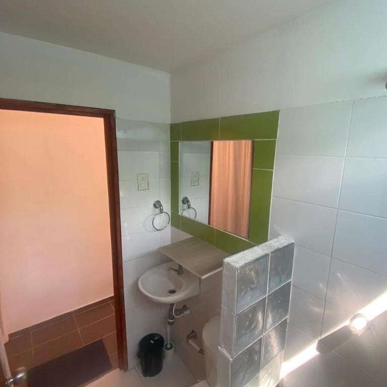 Apartaestudio con balcón cerca al mar - Apartamento de 1 dormitorio - 4