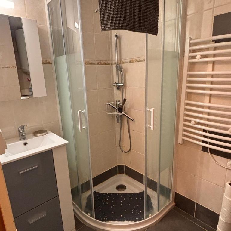 Les Angles - T2 Cabine Cosy 4 Pers - Appartement 2 Chambres - 4