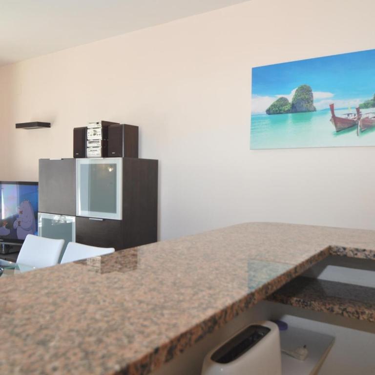 Apartamento cómodo a 10 min de la playa - HISP-7-39 - Apartment - 4
