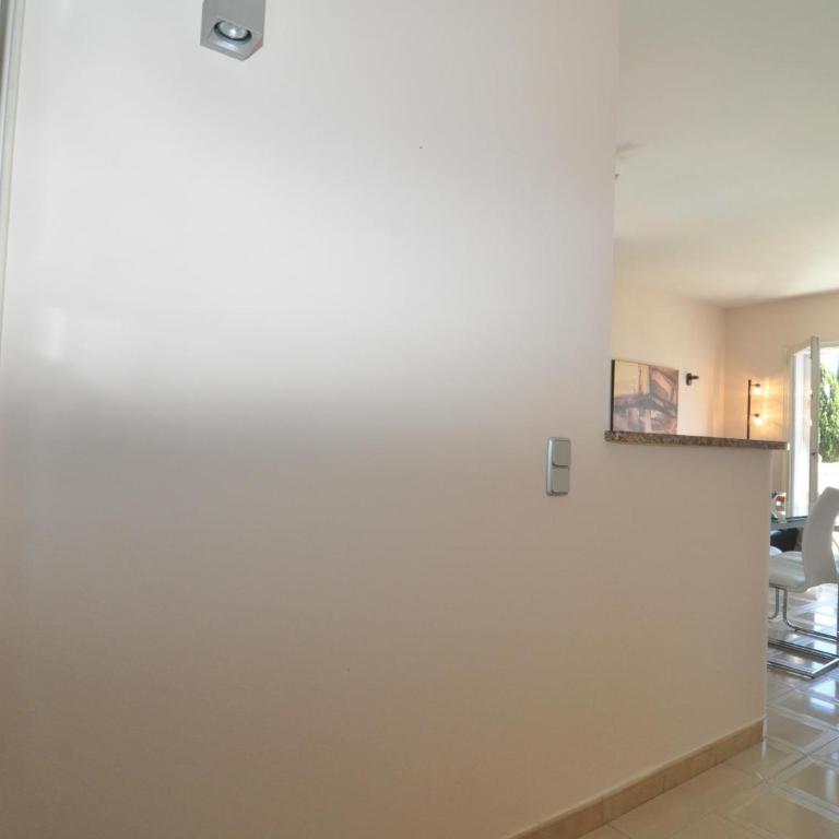 Apartamento cómodo a 10 min de la playa - HISP-7-39 - Apartment - 11
