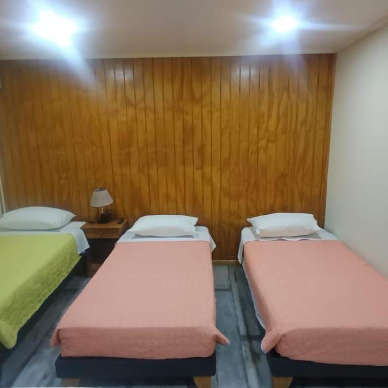 Casa Rogiel - A 10 min del Aeropuerto SCL - Ideal para escalas - Family Room with Private Bathroom - 11