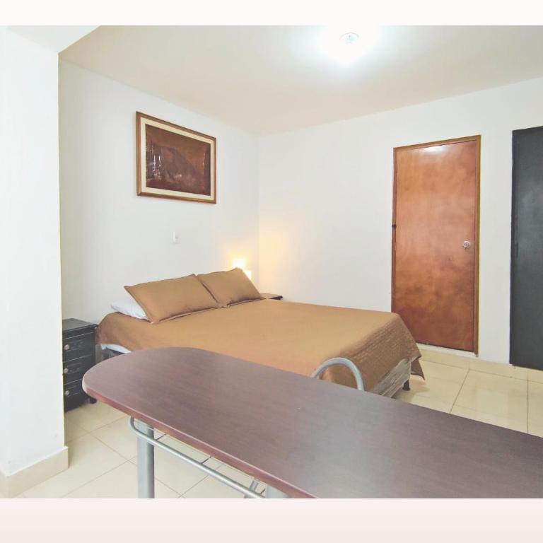 Hostal Casa Coliving Medellín - Laureles - Double Room with Private Bathroom - 7