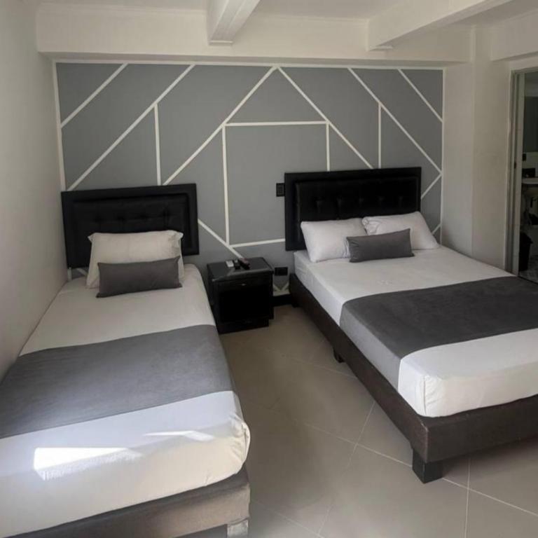 Hotel, Villa Real,Medellín ,Laureles,Estadio - Triple Room with Private Bathroom - 5
