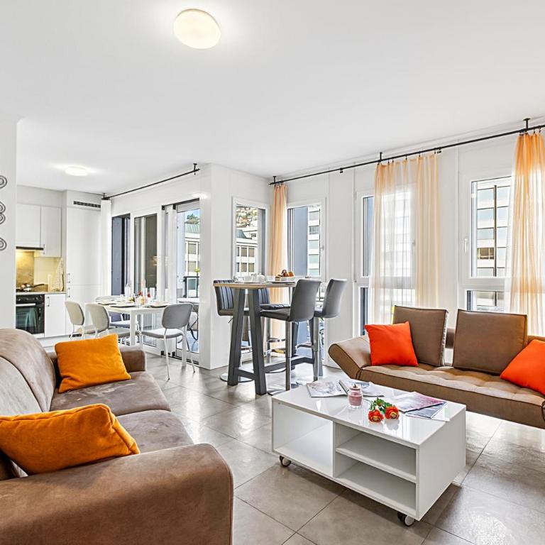 Locarno Centro Apartment 2BR with Private Garage - Happy Rentals - Apartamento con balcón - 4