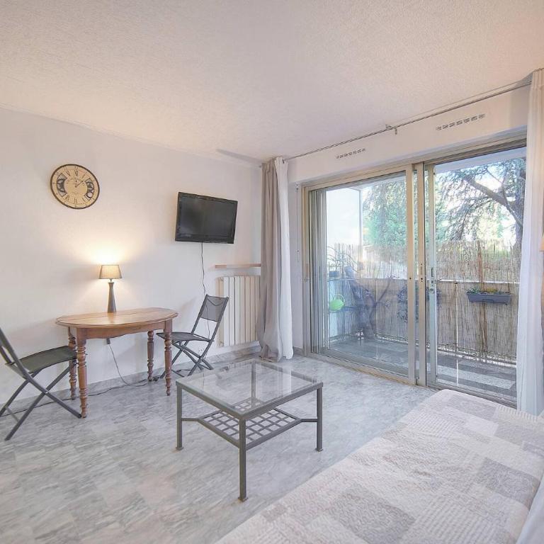 FRGK Tamaris Apartment Antibes Terrace, AC & Ultra-Fast Wi-Fi - Apartamento de 1 dormitorio con terraza - 10