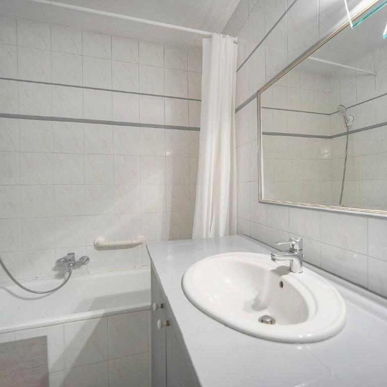 FRGK Tamaris Apartment Antibes Terrace, AC & Ultra-Fast Wi-Fi - Apartamento de 1 dormitorio con terraza - 23