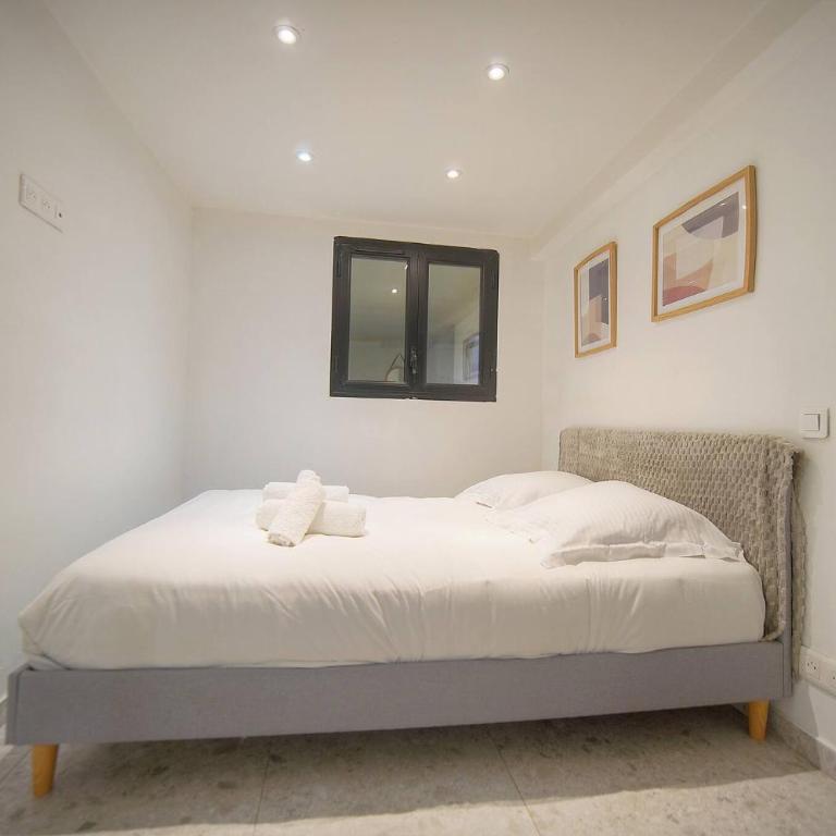 FRGK " JAURES Duplex Central Cannes Quiet Courtyard with Mezzanine 100m from Train Station - Apartment mit 1 Schlafzimmer - 22