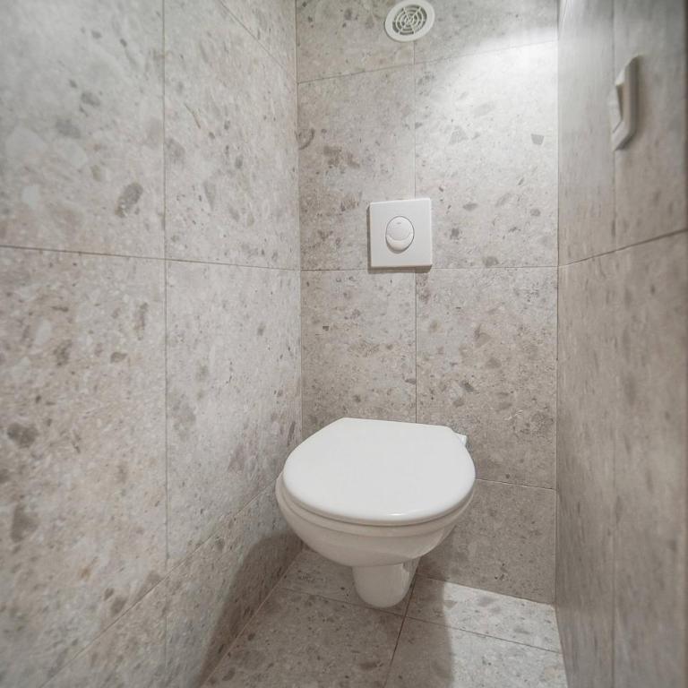 FRGK " JAURES Duplex Central Cannes Quiet Courtyard with Mezzanine 100m from Train Station - Apartment mit 1 Schlafzimmer - 20