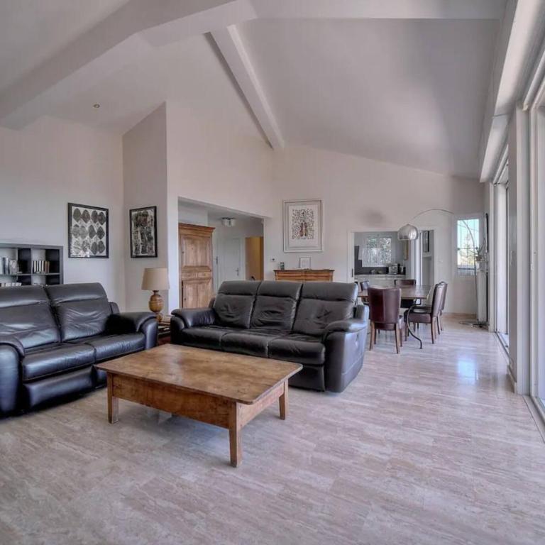 FRGK Villa Le Petit Bois Panoramic View, Lush Garden Ultra-Fast Wi-Fi near Cannes - Villa - Vue sur Mer - 2