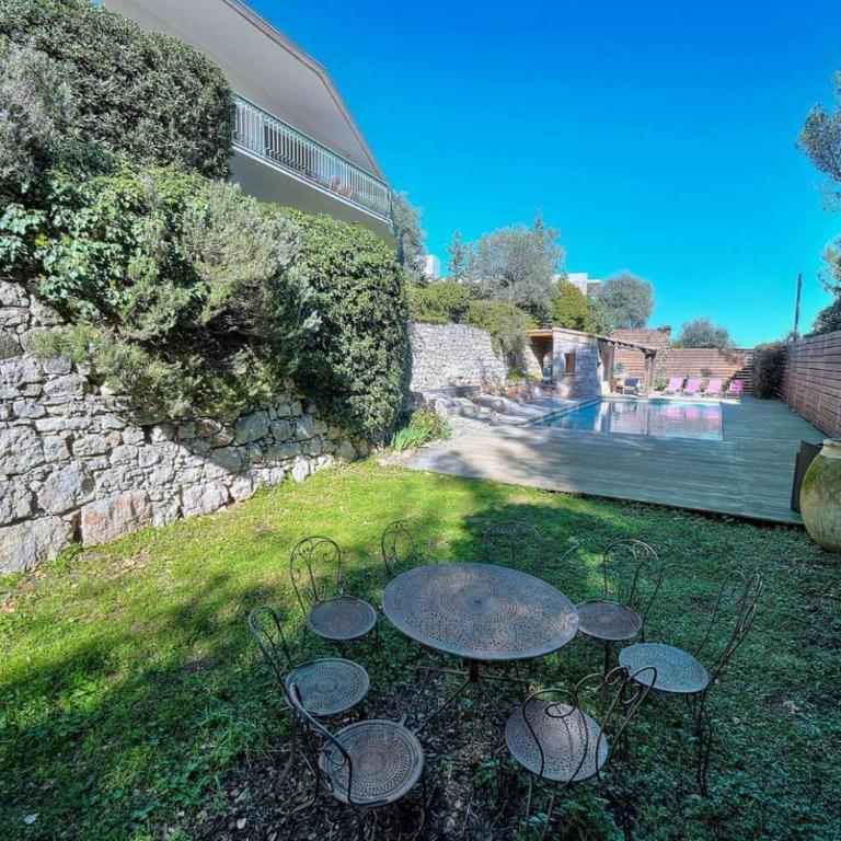 FRGK Villa Le Petit Bois Panoramic View, Lush Garden Ultra-Fast Wi-Fi near Cannes - Villa - Vue sur Mer - 17