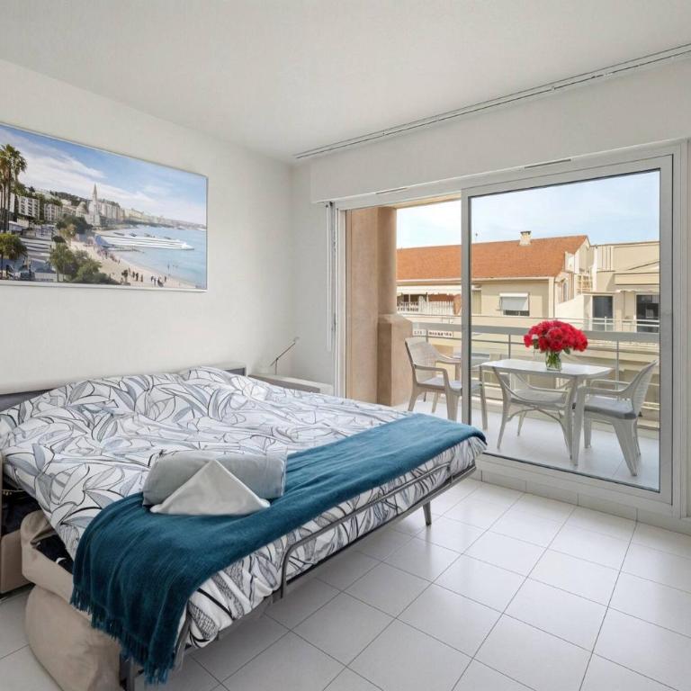 FRGK Gallieni Terrace Quiet Executive Stay Walk to Palais - Appartement avec Terrasse - 4