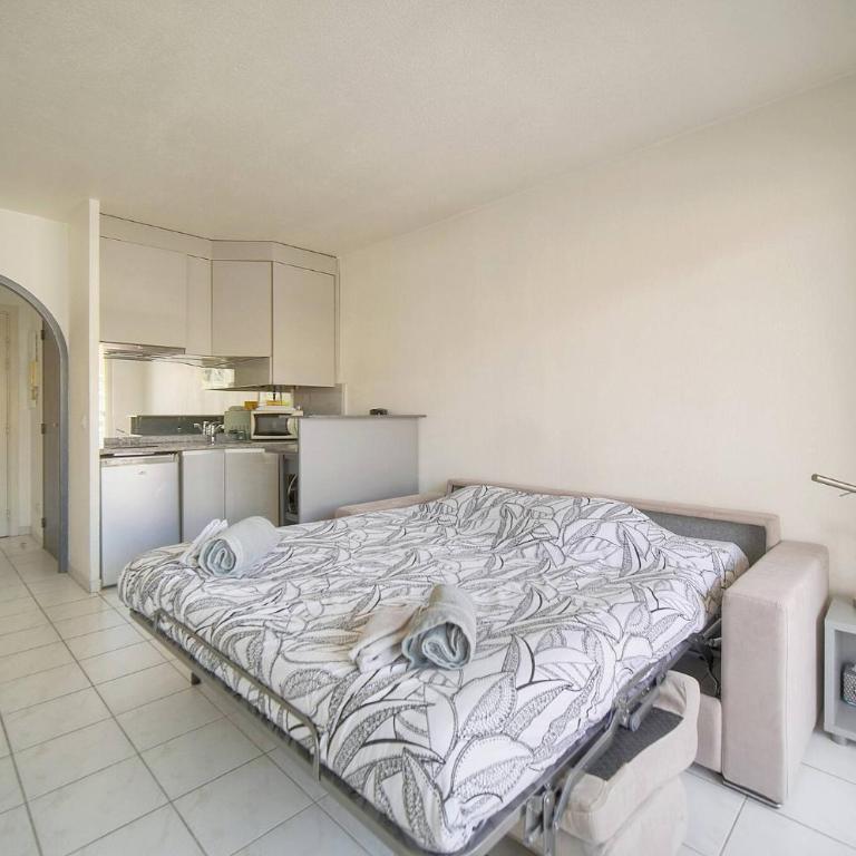 FRGK Gallieni Terrace Quiet Executive Stay Walk to Palais - Appartement avec Terrasse - 14