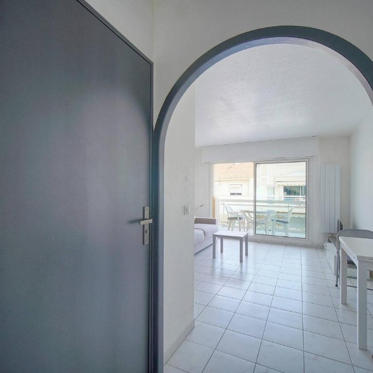 FRGK Gallieni Terrace Quiet Executive Stay Walk to Palais - Appartement avec Terrasse - 21